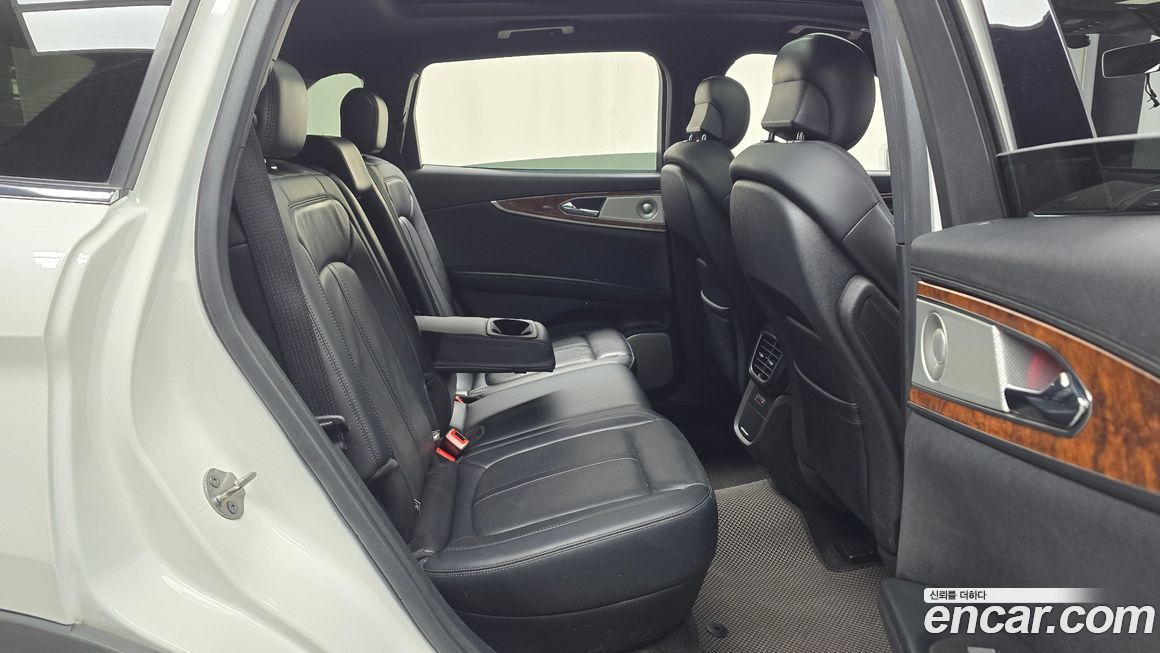 Lincoln Nautilus 2020