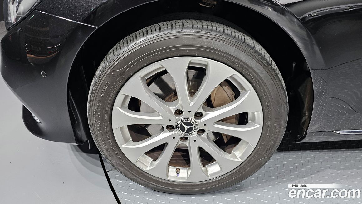 Mercedes-Benz E-Class 2019