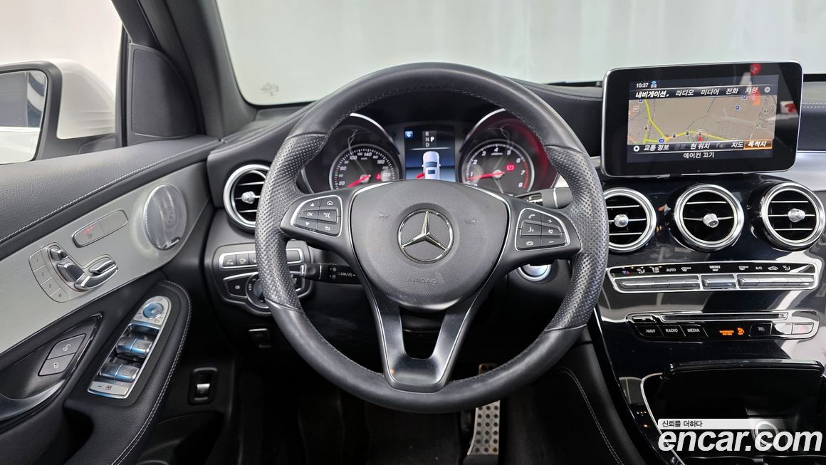 Mercedes-Benz GLC-Class 2019