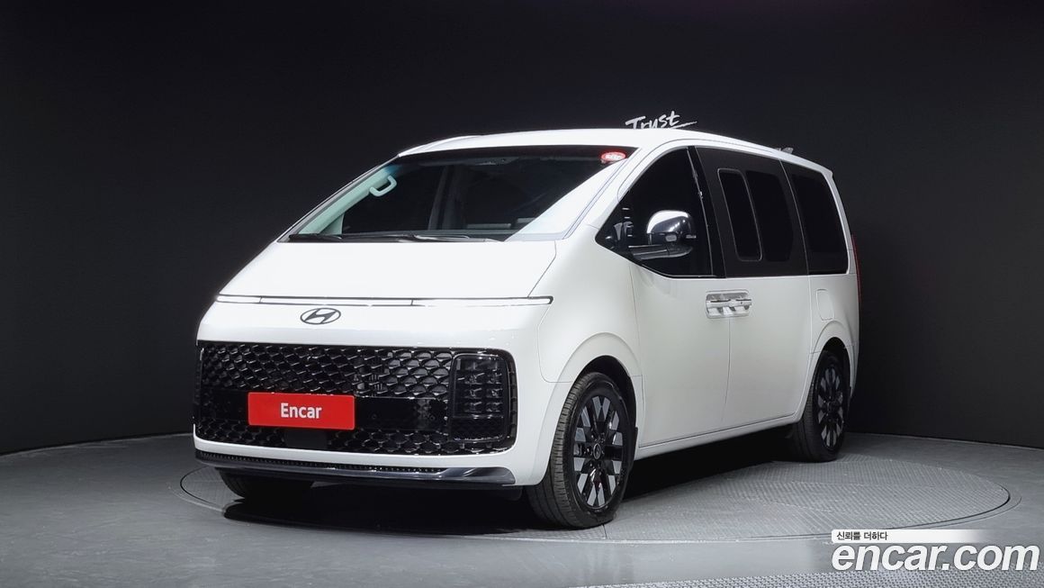 Hyundai Staria 2025