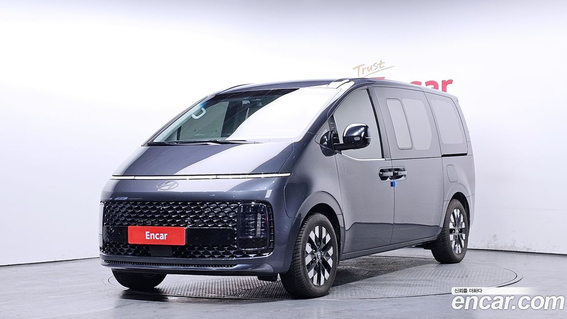 Hyundai Staria 2025