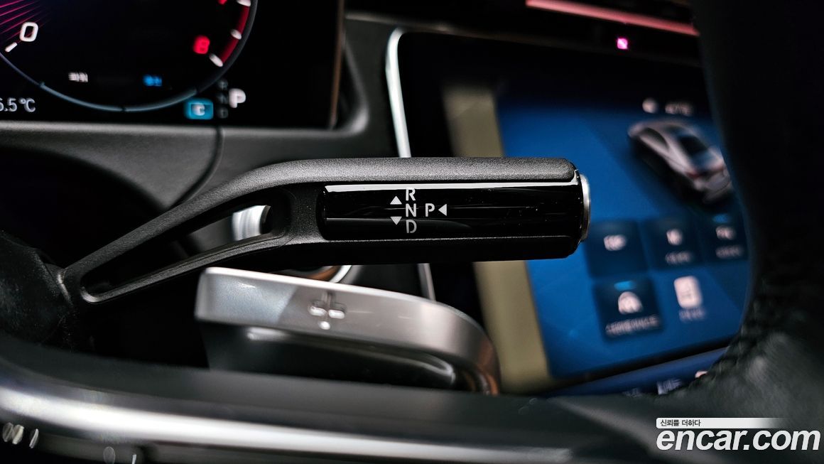 Mercedes-Benz E-Class 2024