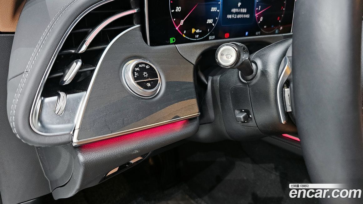 Mercedes-Benz E-Class 2024