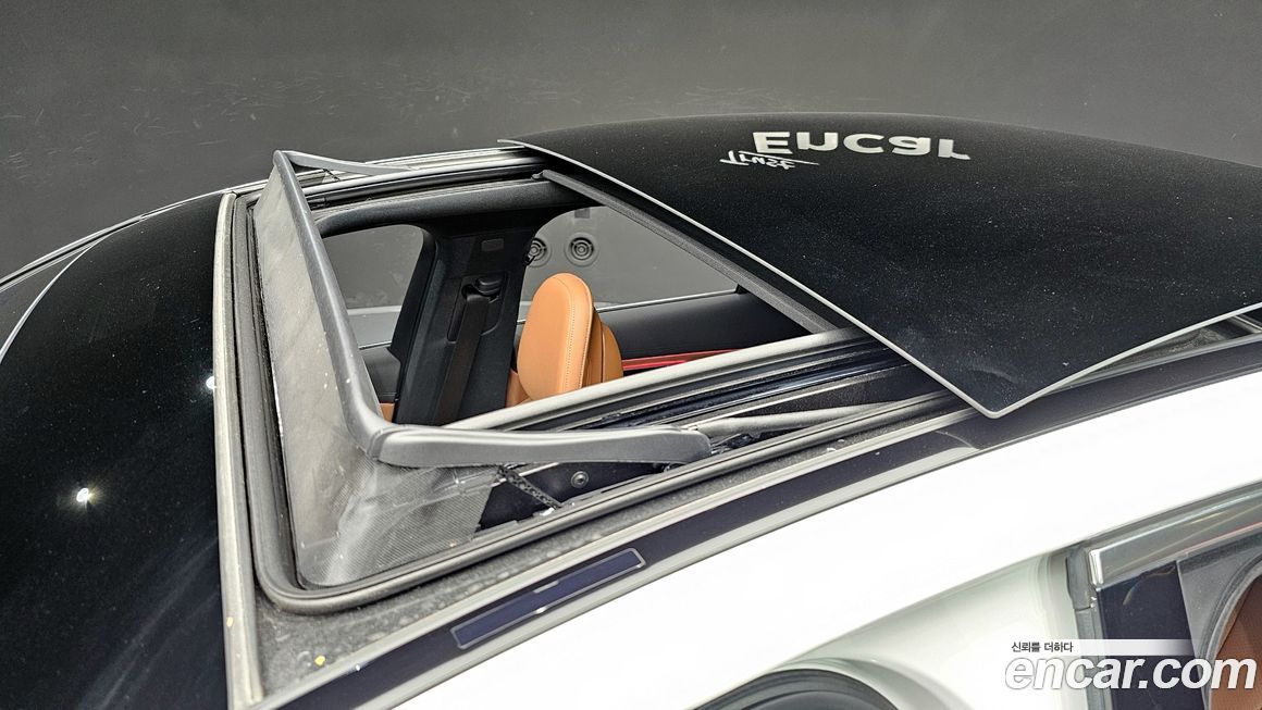 Mercedes-Benz E-Class 2024