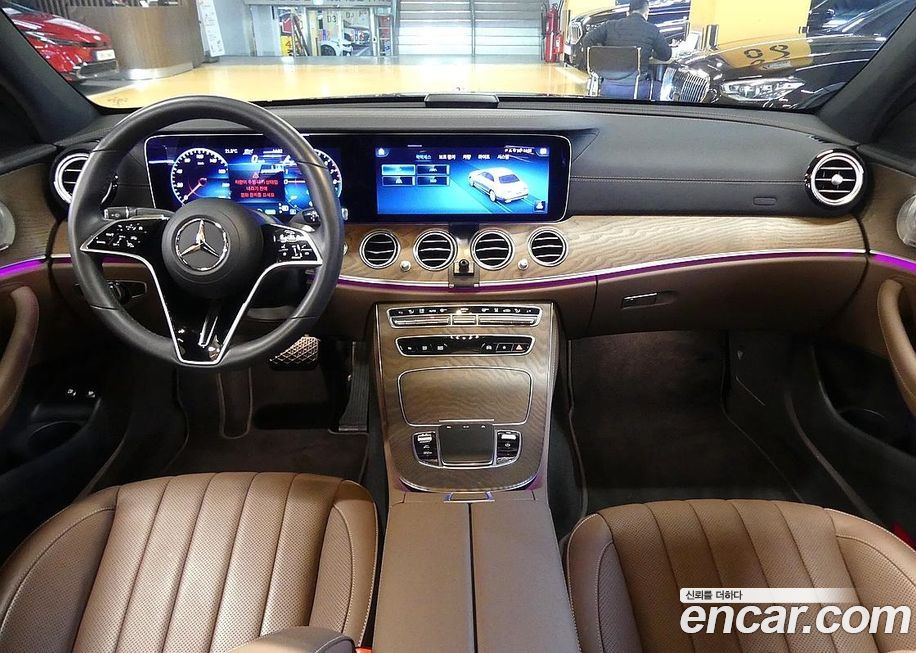 Mercedes-Benz E-Class 2023