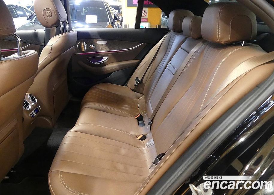 Mercedes-Benz E-Class 2023