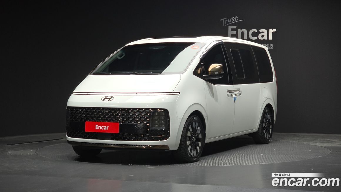 Hyundai Staria 2025