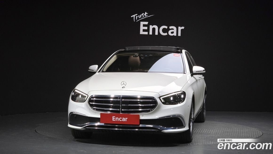 Mercedes-Benz E-Class 2023