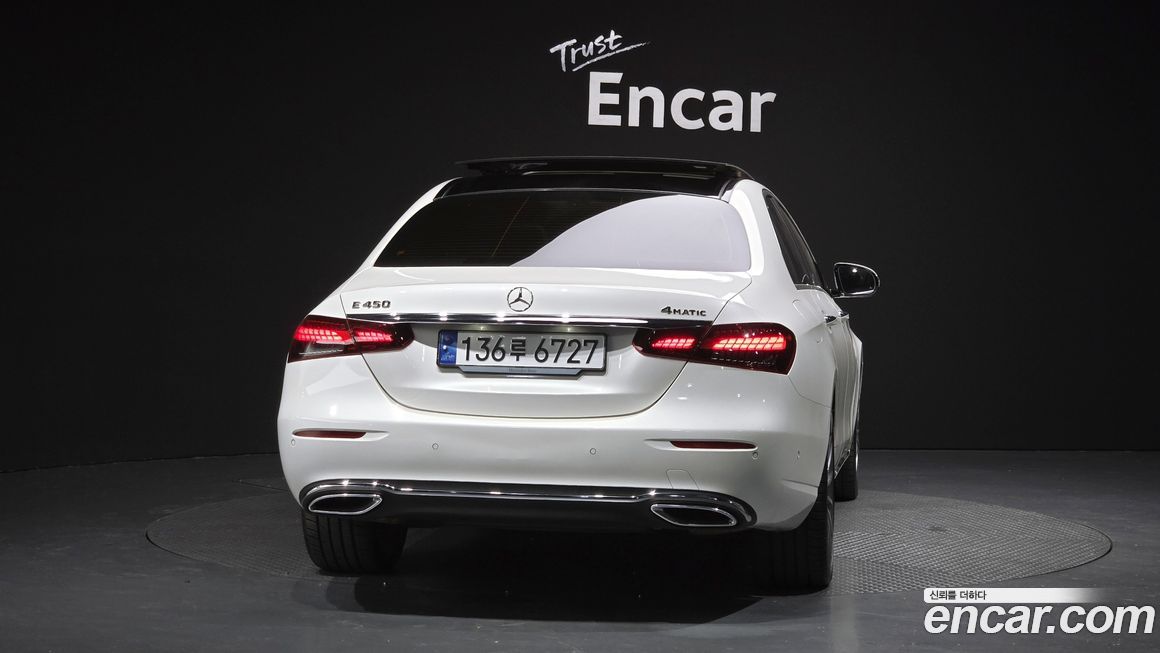 Mercedes-Benz E-Class 2023