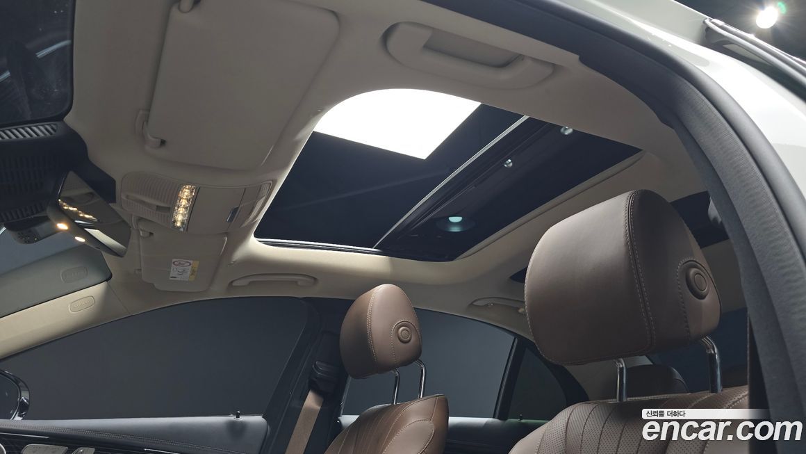 Mercedes-Benz E-Class 2023