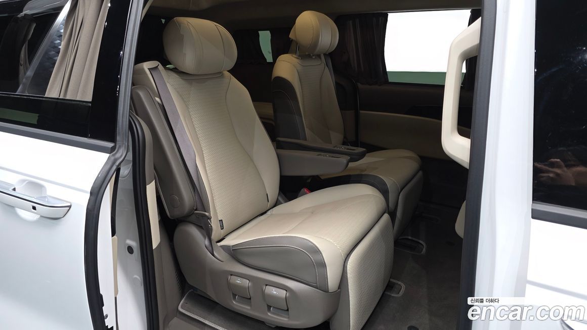 Kia Canival 2025