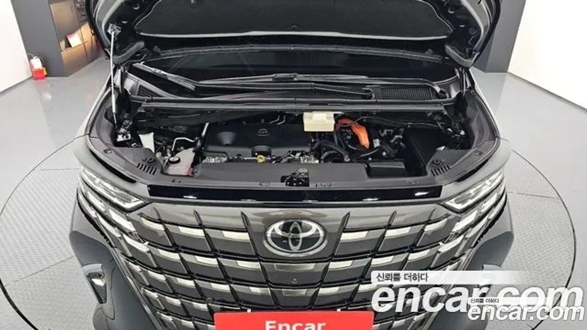 Toyota Alphard 2024