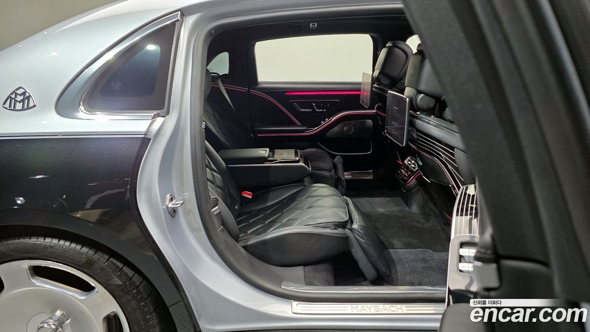 Mercedes-Benz S-Class 2023