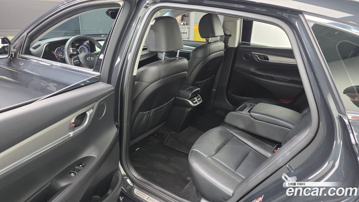 Hyundai Grandeur 2021