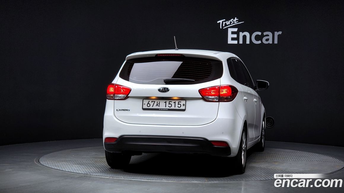 Kia Carens 2015