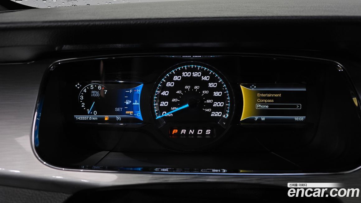 Ford Taurus 2016