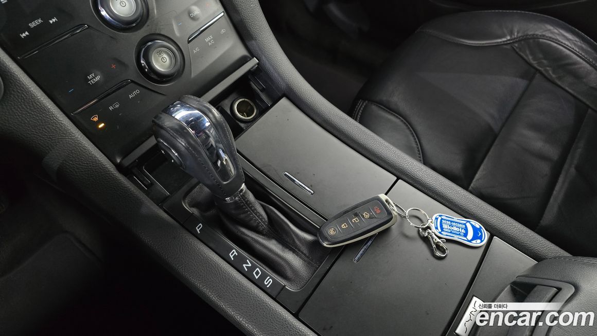 Ford Taurus 2016