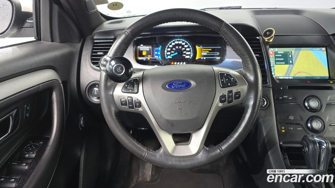 Ford Taurus 2016