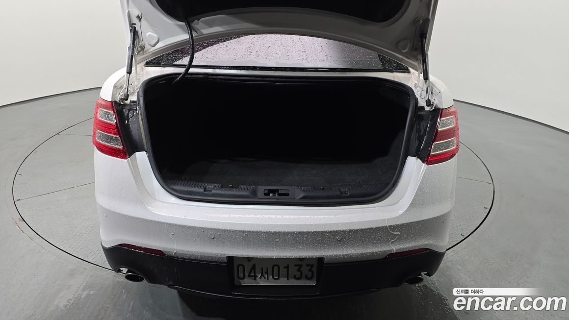 Ford Taurus 2016