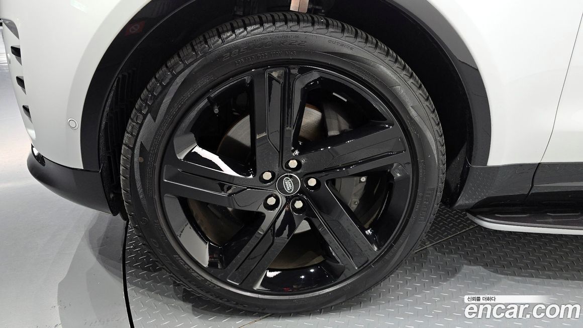 Land Rover Discovery 2025