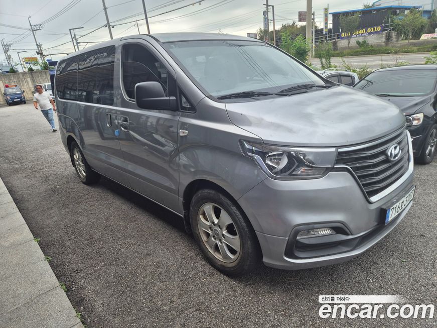 Hyundai Starex 2021