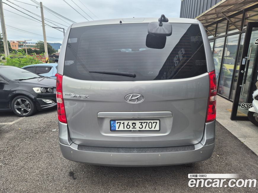 Hyundai Starex 2021