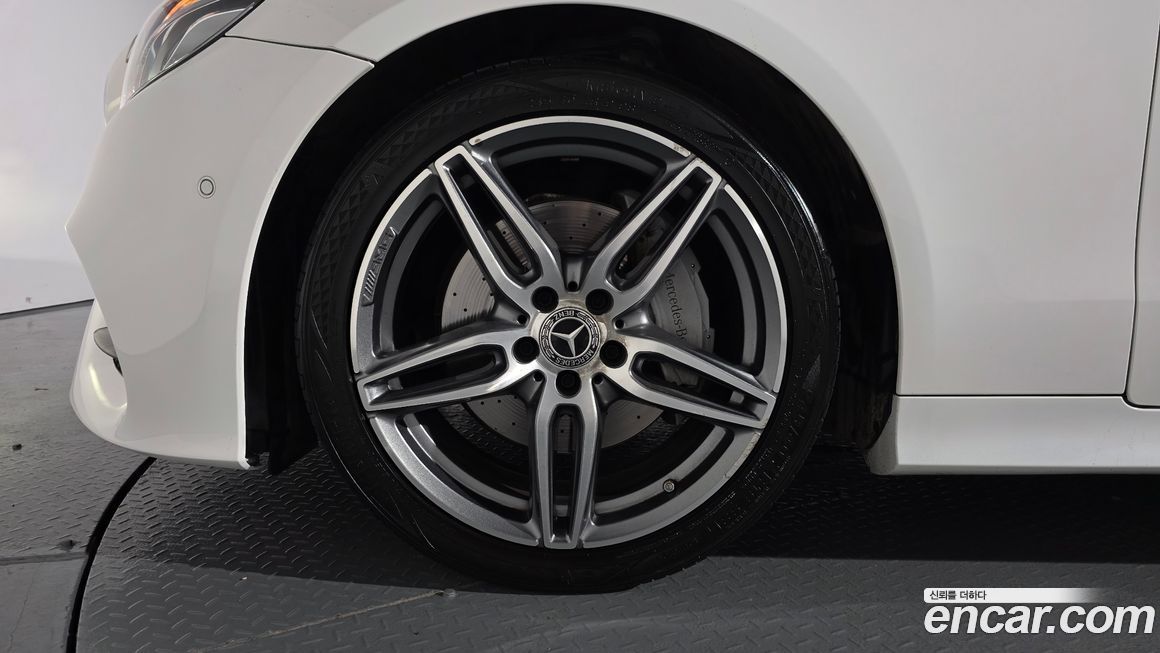 Mercedes-Benz E-Class 2020