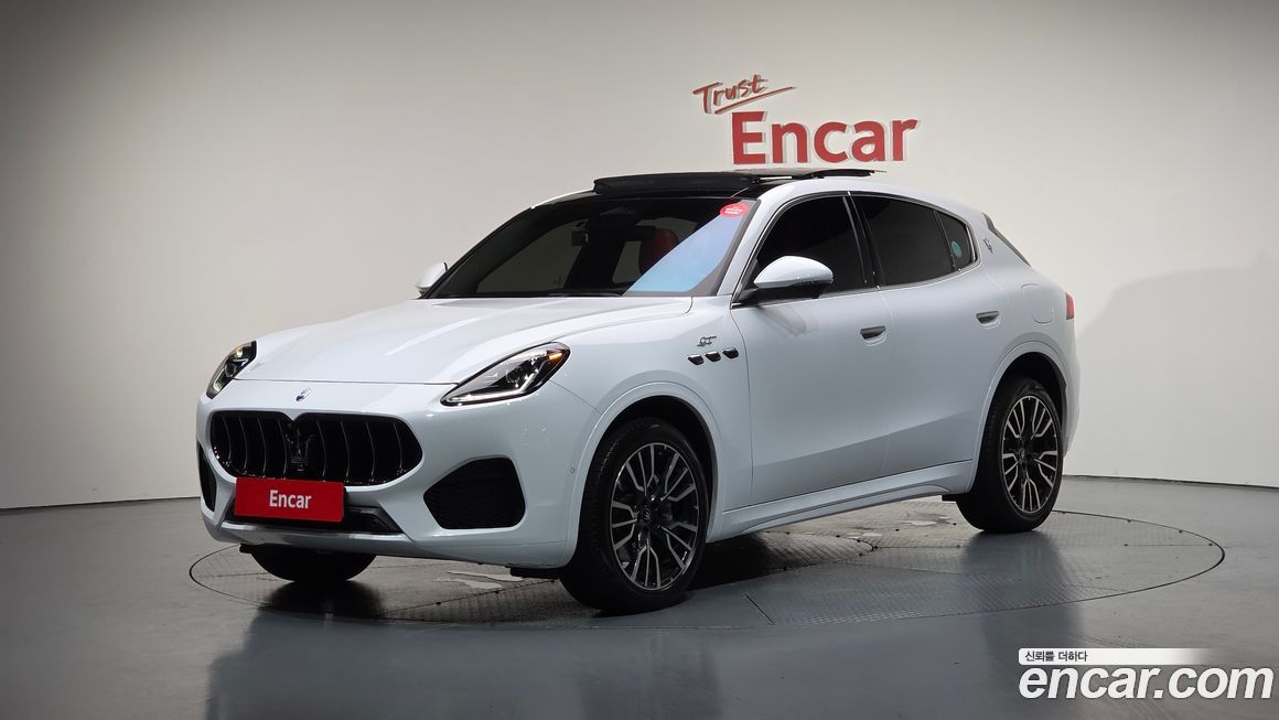 Maserati Grecale 2023