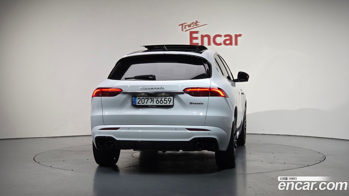 Maserati Grecale 2023