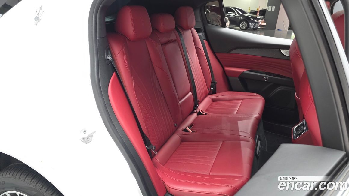 Maserati Grecale 2023