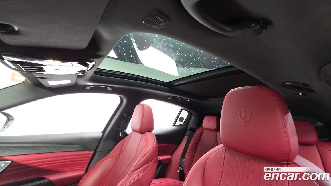 Maserati Grecale 2023