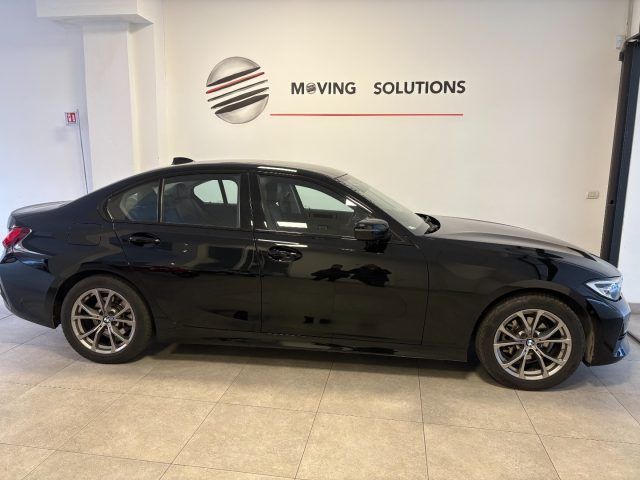 BMW 318 2022