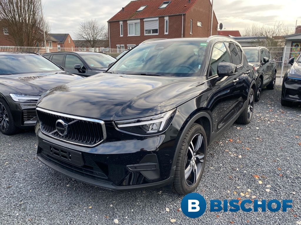 Volvo XC40 2025