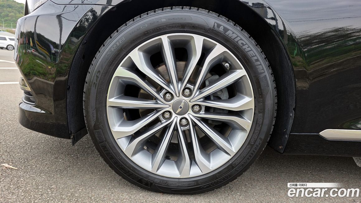 Hyundai Genesis 2016