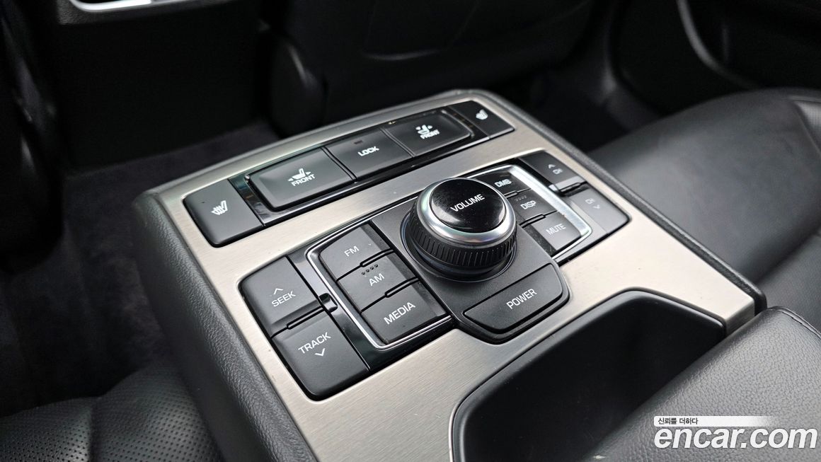 Hyundai Genesis 2016