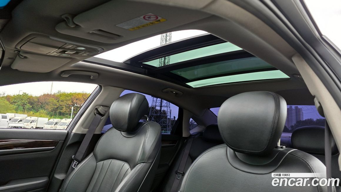 Hyundai Genesis 2016