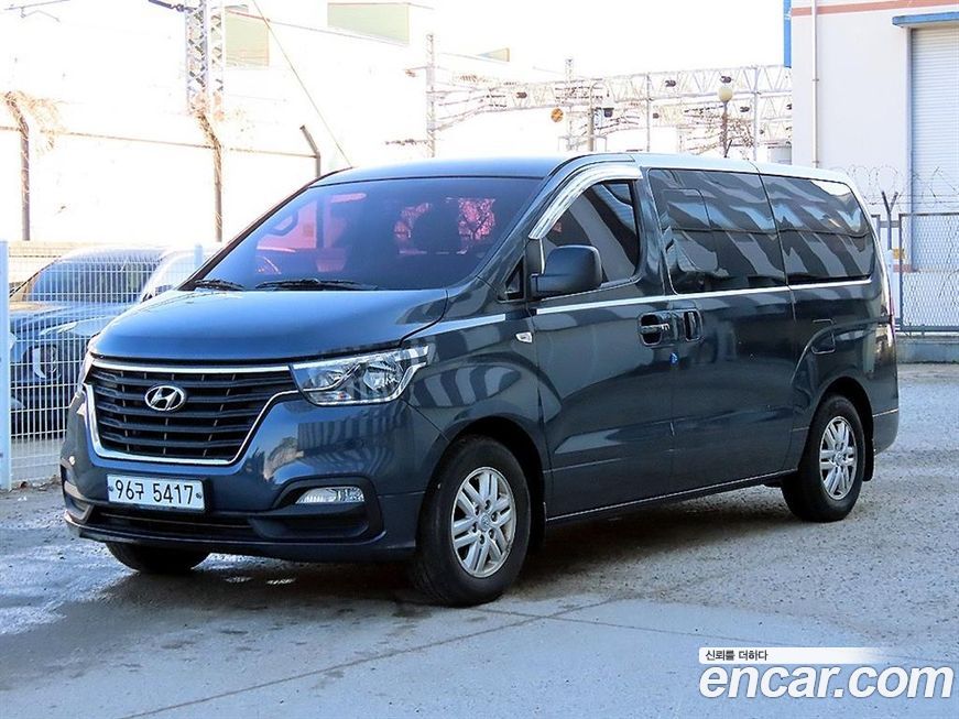 Hyundai Starex 2019