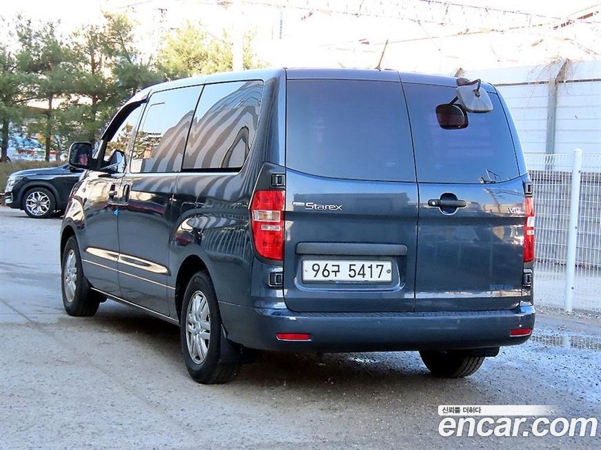 Hyundai Starex 2019