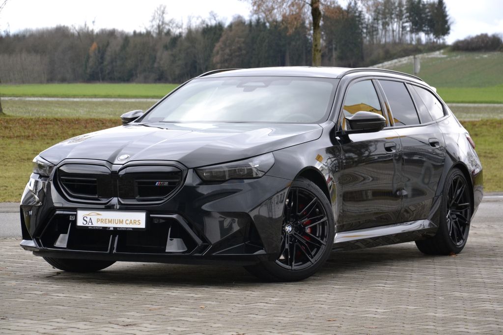 BMW M5 2025