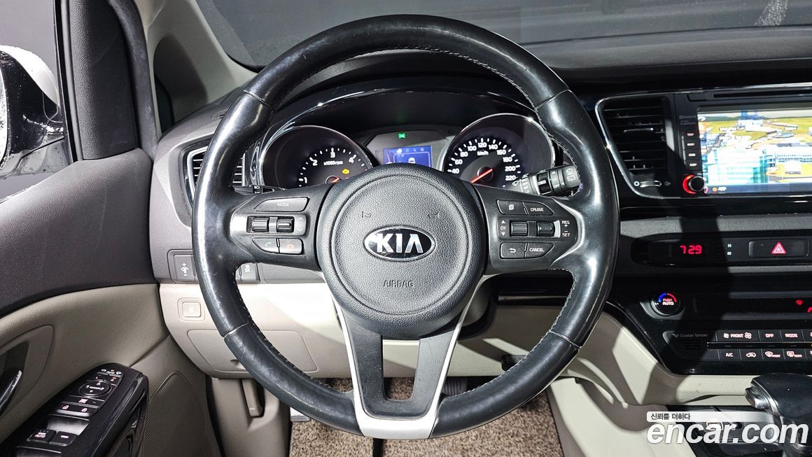 Kia Canival 2018