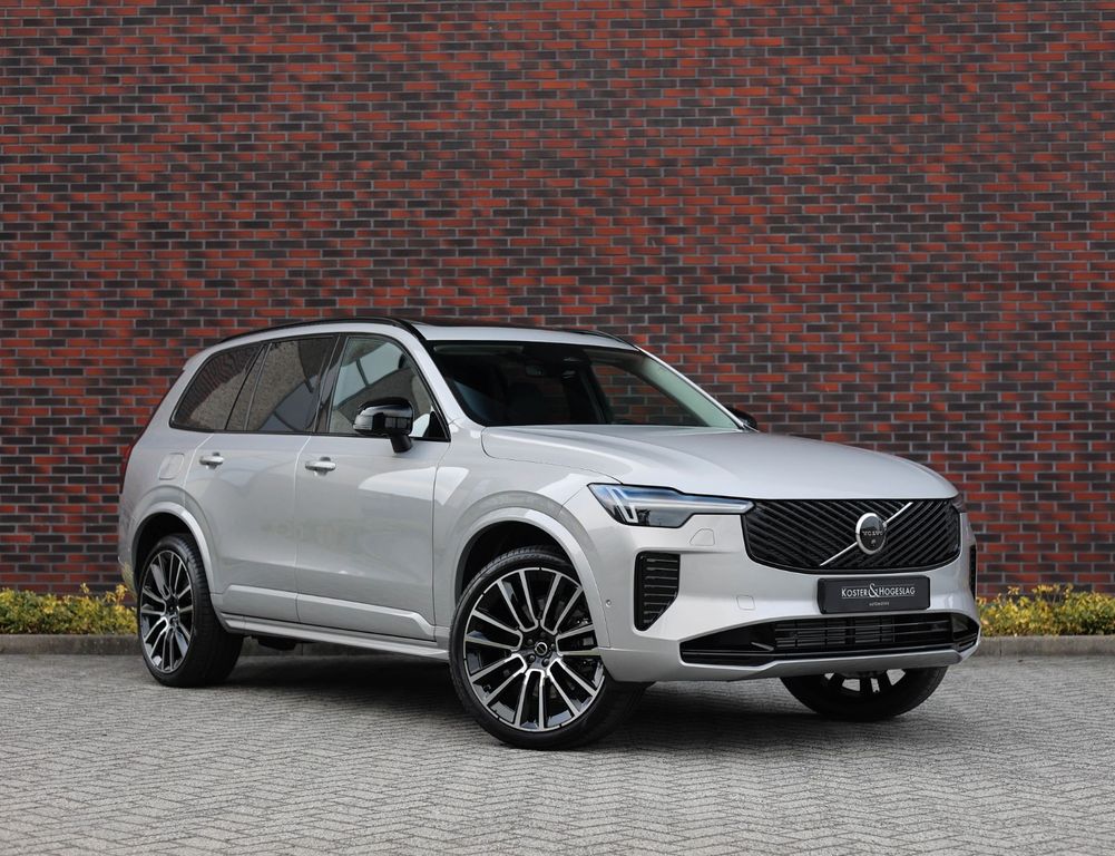 Volvo XC90 2025