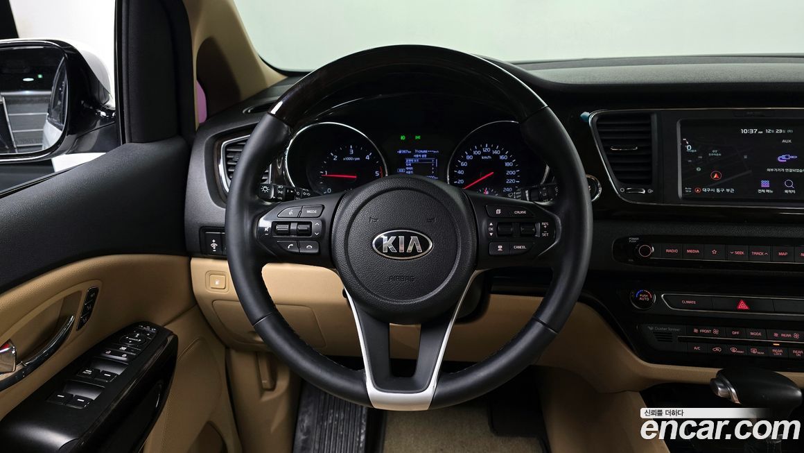 Kia Canival 2019