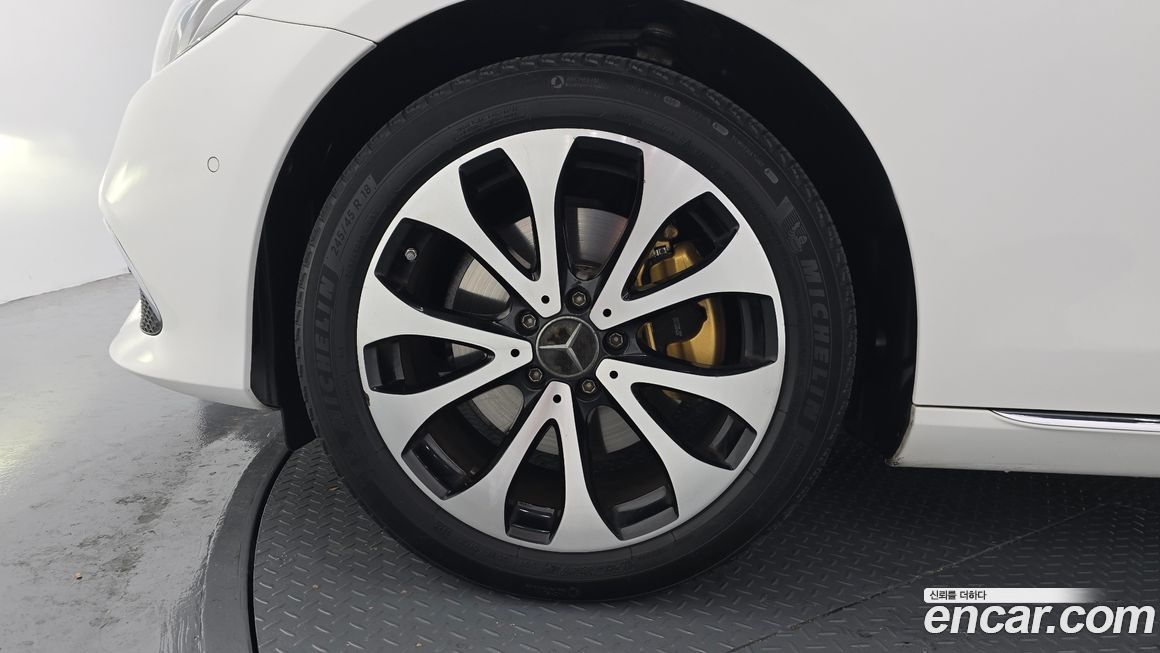 Mercedes-Benz E-Class 2017