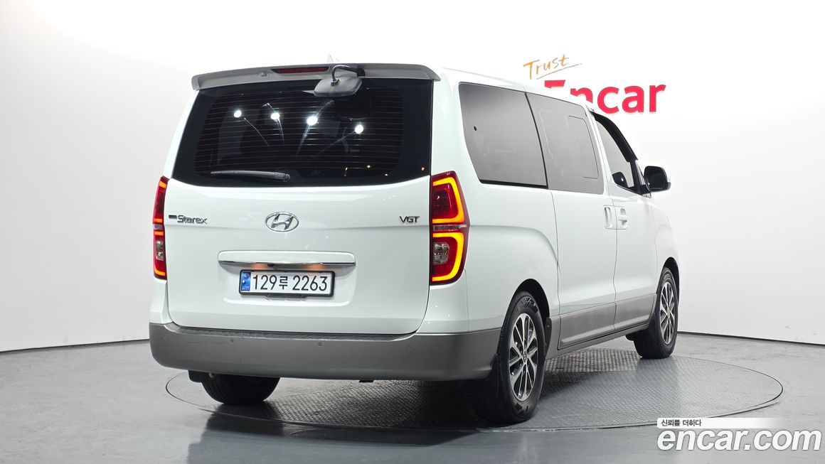 Hyundai Starex 2019