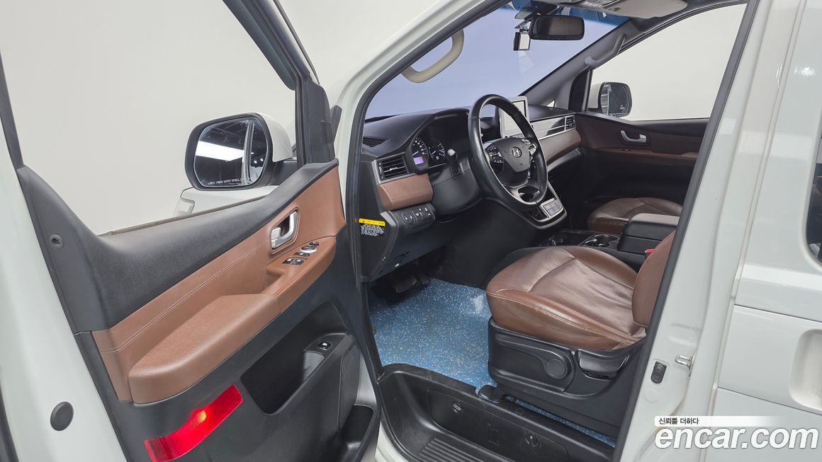 Hyundai Starex 2019