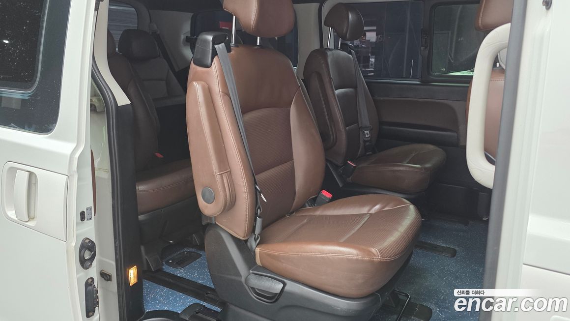 Hyundai Starex 2019