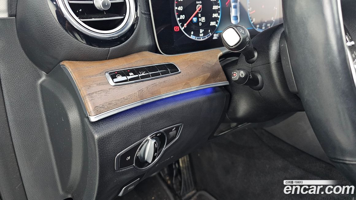 Mercedes-Benz E-Class 2019