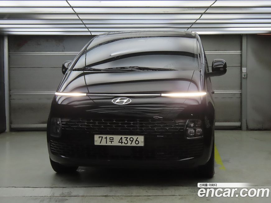 Hyundai Staria 2022