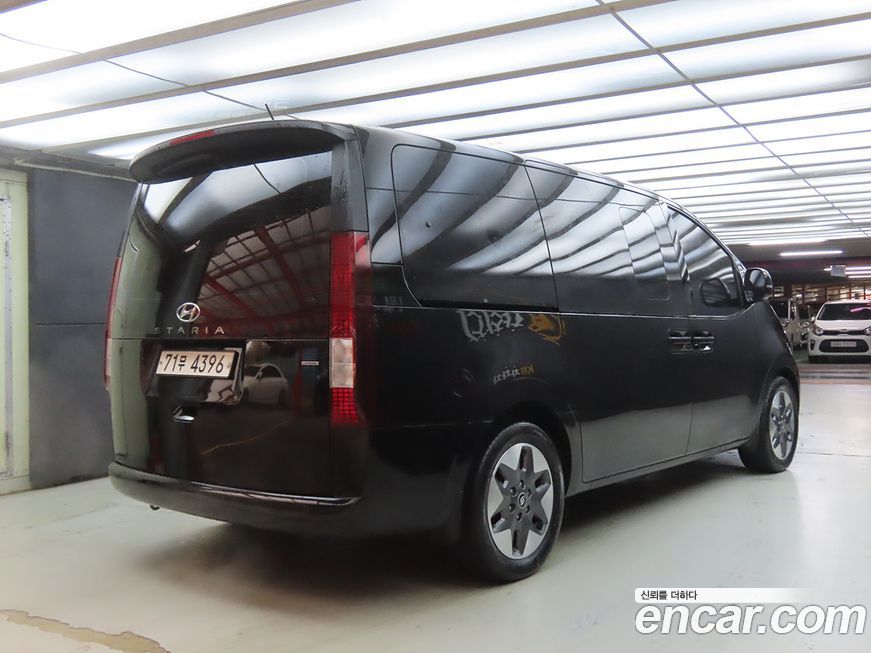 Hyundai Staria 2022