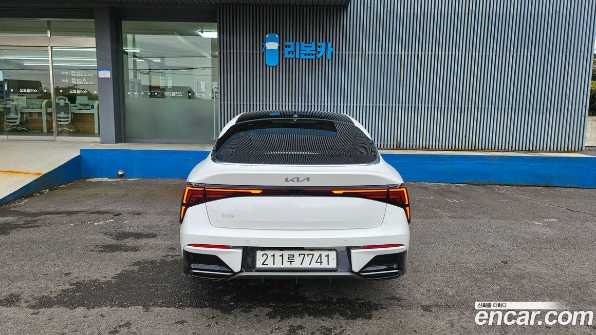 Kia K5 2025